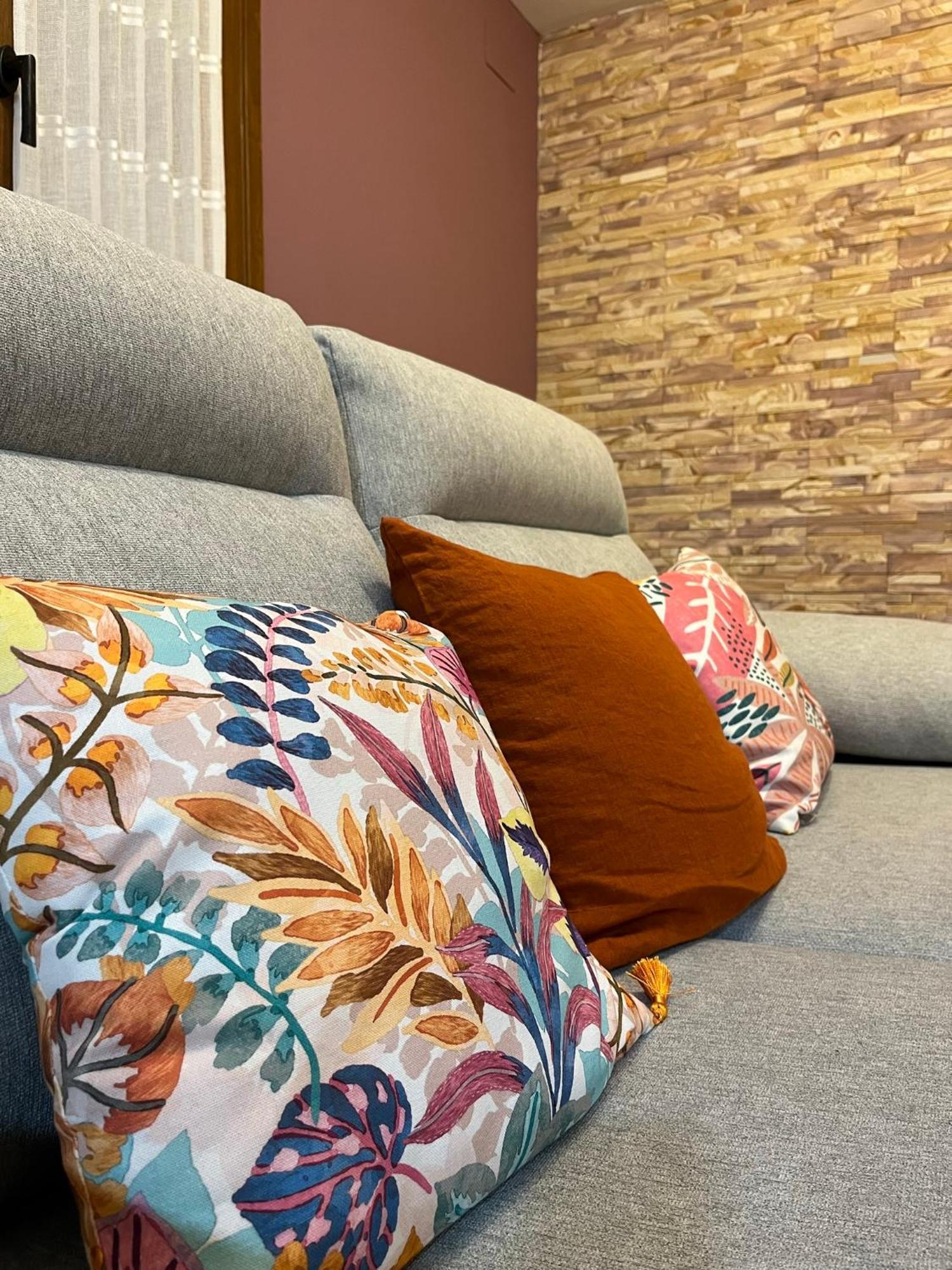 Apartamentos La Flor Сан-Мартин-де-Монкайо Экстерьер фото